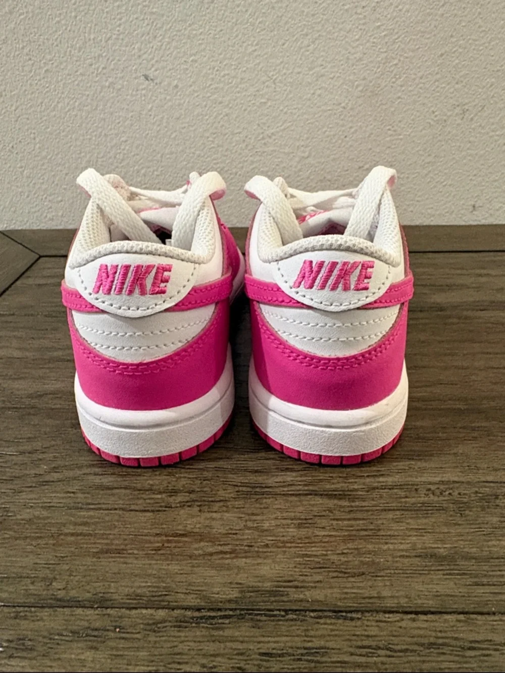 NIB [Nike] Dunk Low Top Shoes Sneakers Fuchsia Pink/White Little Kids Youth 11 C - Picture 11 of 16